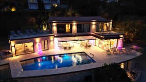 Piscine extérieure, piscine chauffée