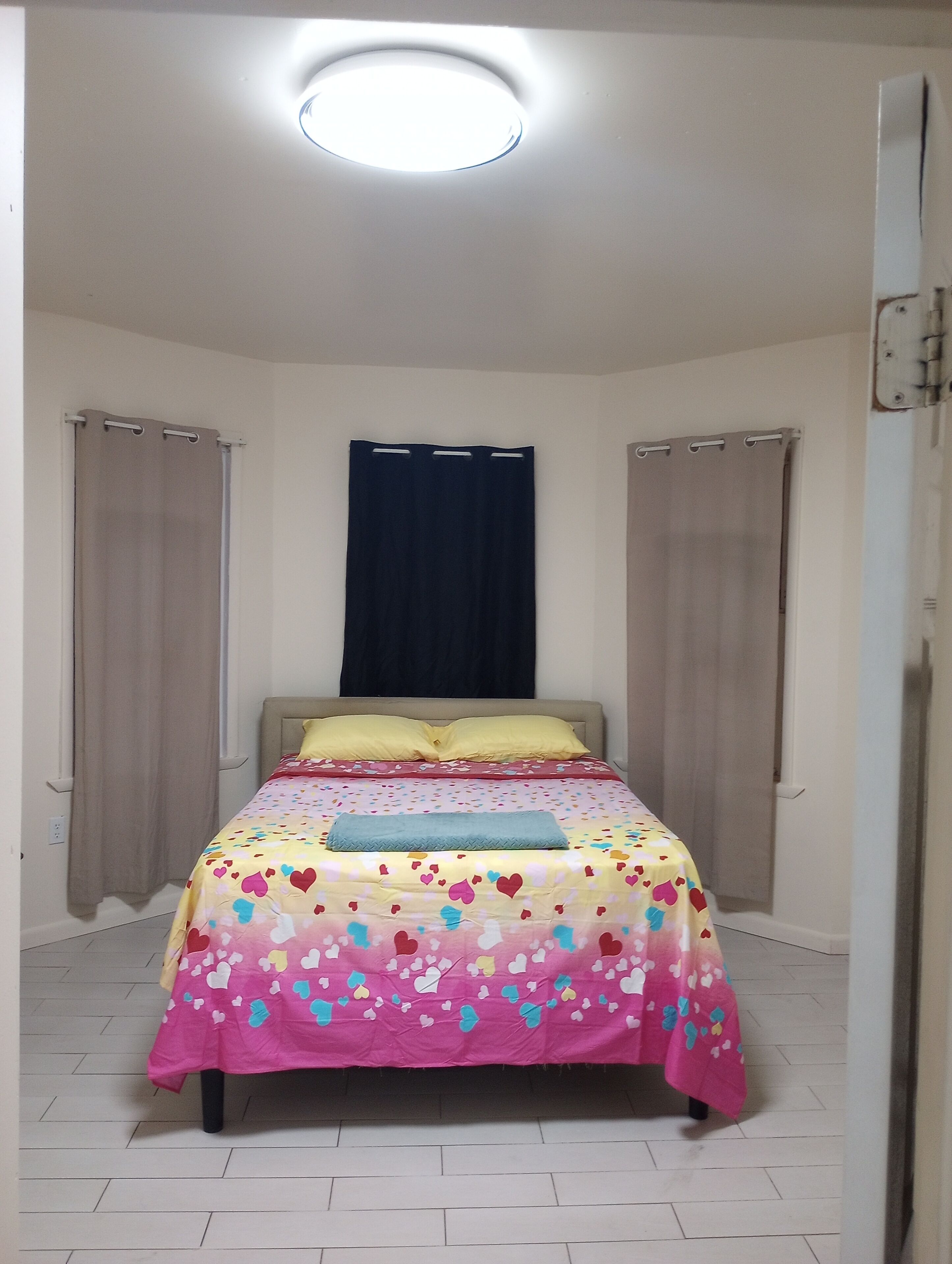 3 habitaciones, wifi gratis y ropa de cama 