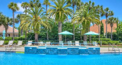 Spacious Ocean Retreat~Minutes to the Beach, BBQ, Pool, Beach Gear, and More!