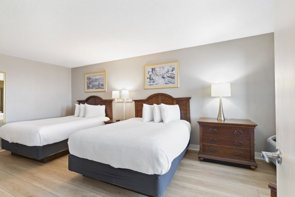 📢 Snowbirds Monthly Discounts OceanFront Condo Patricia Grand | Right on the Beach