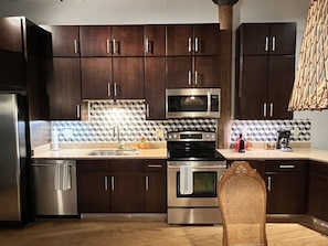 Fridge, microwave, oven, stovetop - Ambrose Lofts - 1 bedroom overlooking 4th Ave Downtown (Nashville)