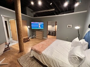 1 bedroom, desk, iron/ironing board, free WiFi