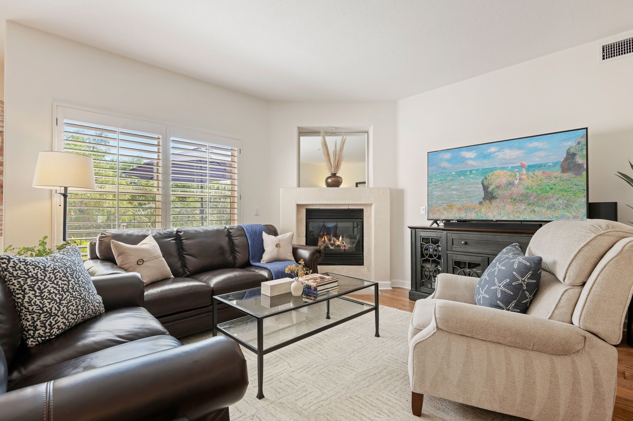 TV, fireplace, printers