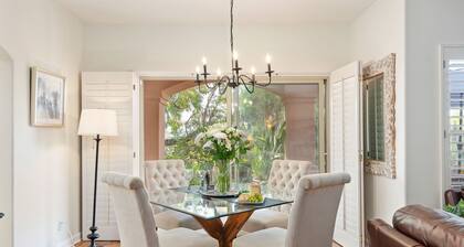 Bright and Charming Condo with Beautiful Terrace