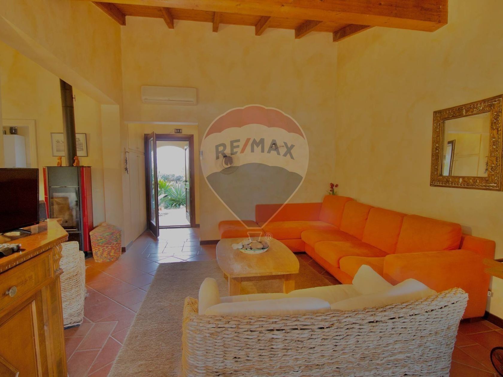 splendid villa with swimming pool Stintino