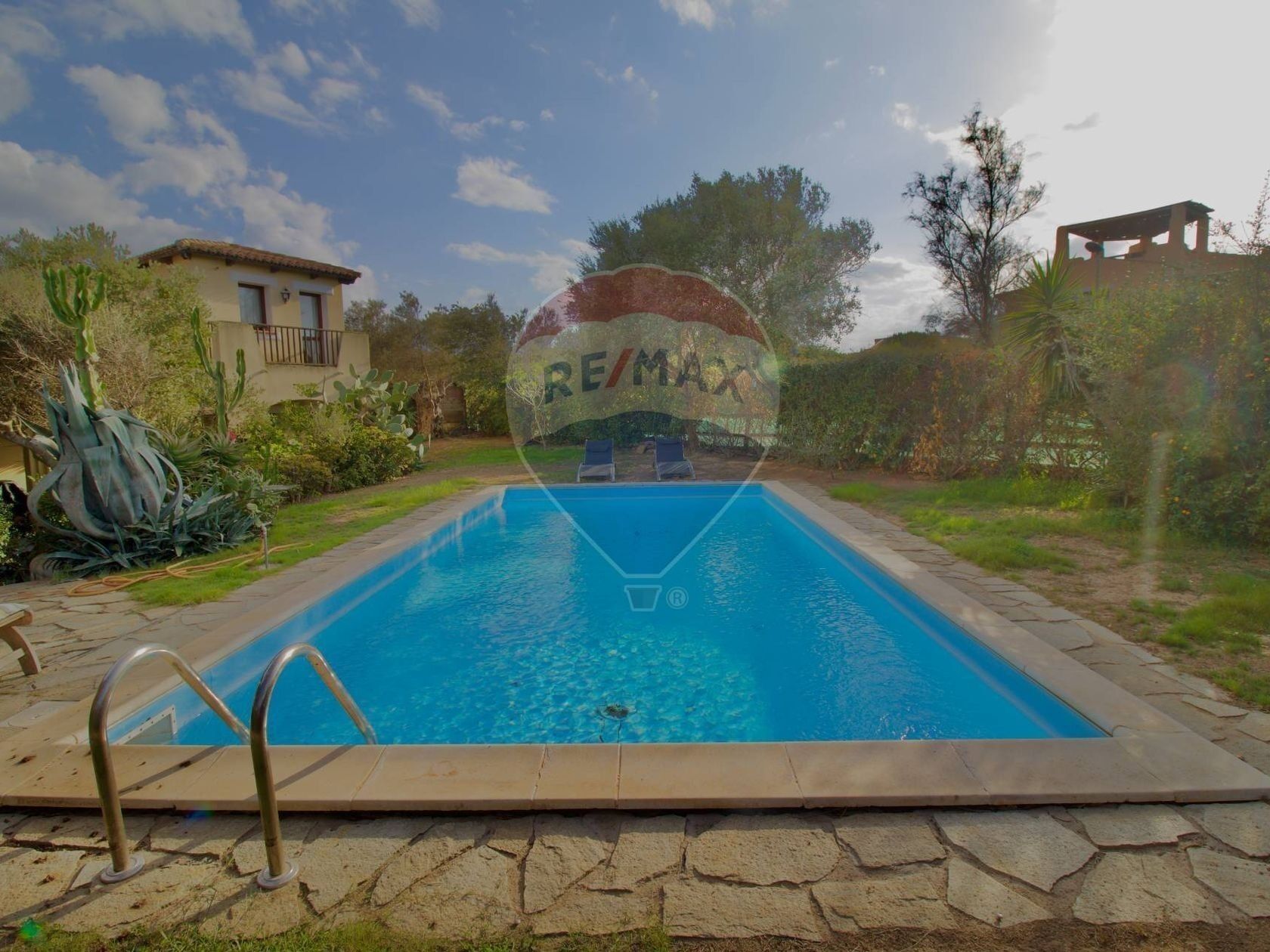splendid villa with swimming pool Stintino