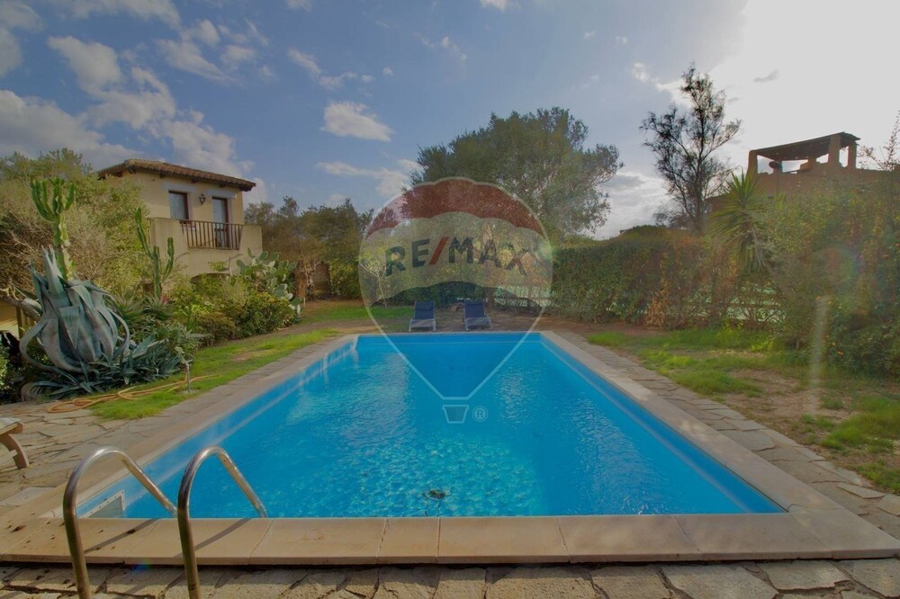 splendid villa with swimming pool Stintino