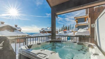 Chalet, 4 Bedrooms, Mountain View, Slope side (4 Bedrooms) | View from room