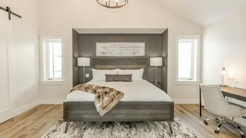 Chalet, 4 Bedrooms, Mountain View, Slope side (4 Bedrooms) | 4 bedrooms, premium bedding, individually decorated