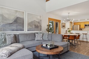 TV, fireplace - Outpost: Primrose 1715 - Aspens Condo (Wilson)