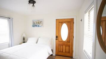 1 bedroom, iron/ironing board, travel cot, WiFi