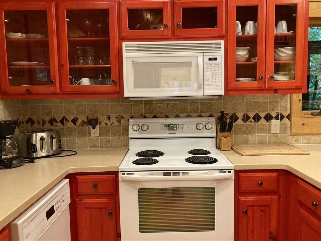 Ruby Cottage in Splendor Mountain's Forest