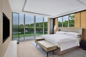 Executive-sviitti, 1 makuuhuone, vuoristonäköala | Minibaari, tallelokero huoneessa, yksilöllisesti sisustettu