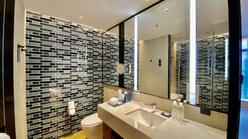 Shower, free toiletries, hair dryer, bathrobes
