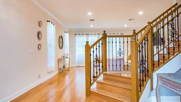 Pintu masuk interior