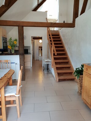 Dining - Dream vacation apartment on an idyllic farm near Eltz Castle (Münstermaifeld)