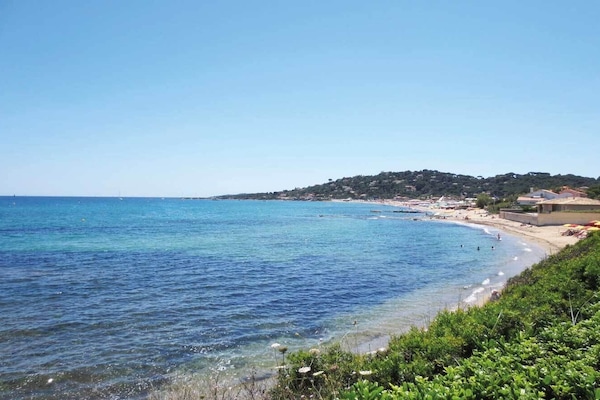 Beach nearby, sun-loungers