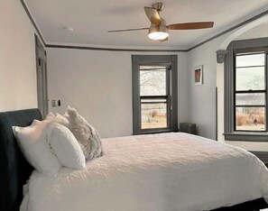 4 habitaciones, cuna de viaje, wifi gratis y ropa de cama 