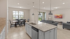 Interior - Gated resort style home located just about 15 min of Disney and 35 min from OIA (Davenport)