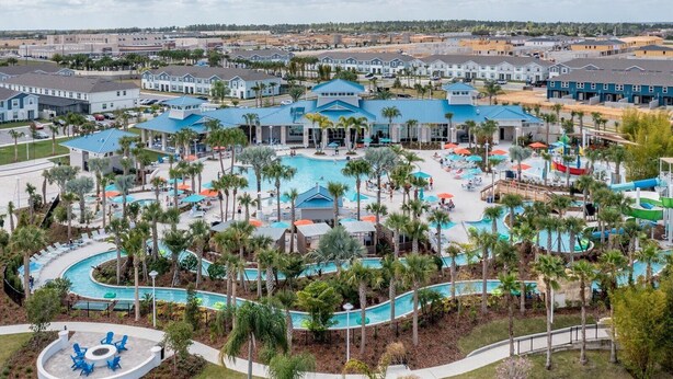Pool - Gated resort style home located just about 15 min of Disney and 35 min from OIA (Davenport)