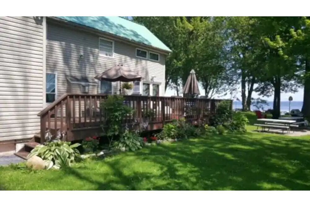 The Lake House. Perfect year-round getaway!