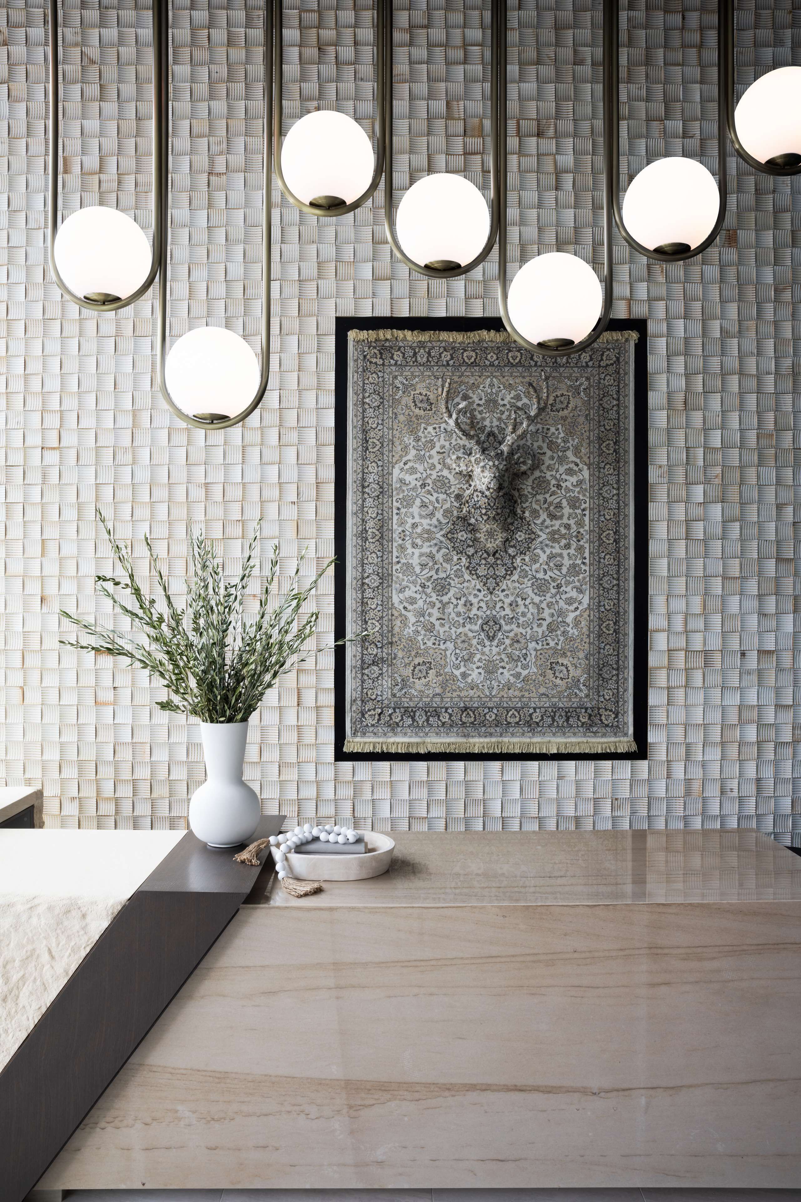Lobby-lounge
