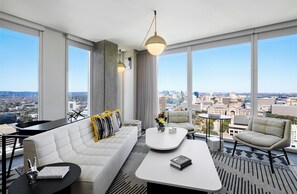 1 bedroom, in-room safe, desk, laptop workspace
