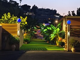 Fachada de la propiedad