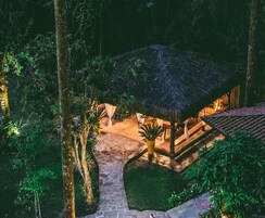 Deluxe Double Room | Free WiFi, bed sheets