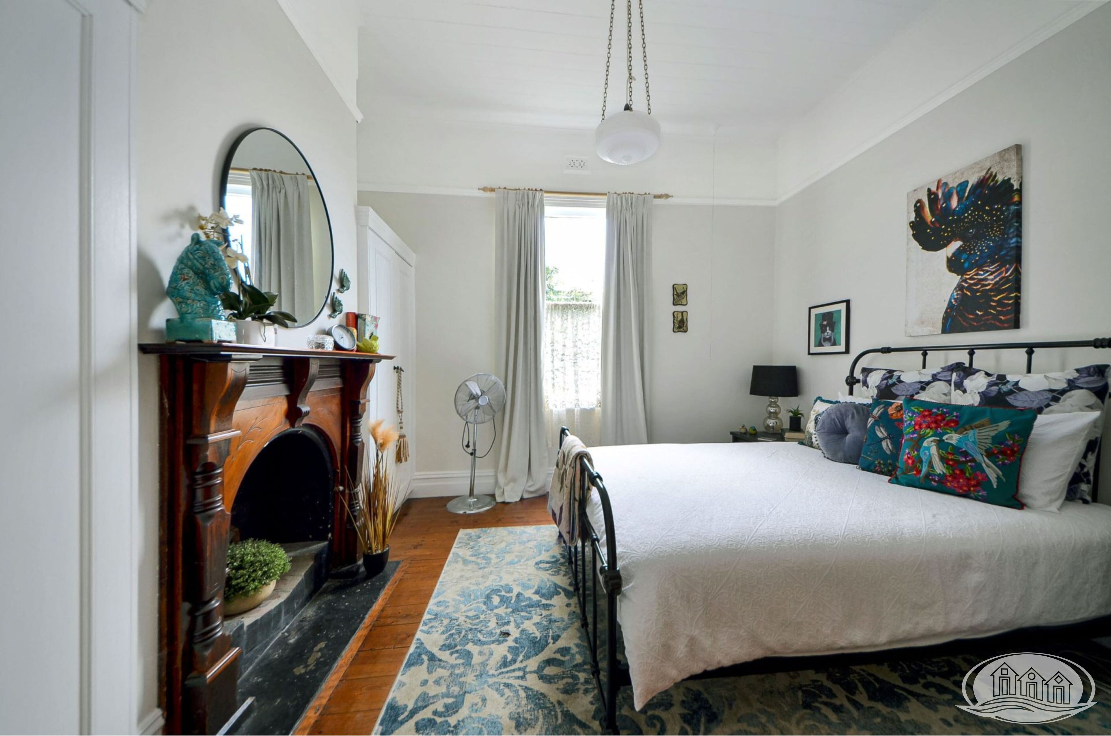 Angelea - Beautifully Renovated Edwardian Home Away From Home