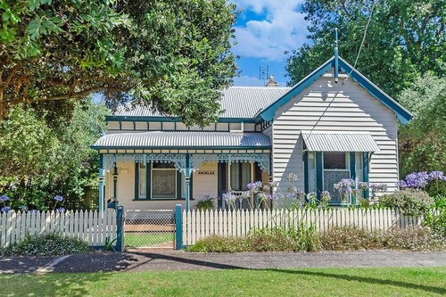 Beautifully Renovated Home Away From Home