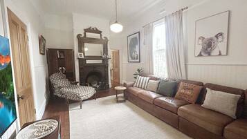 Smart TV, DVD player, books