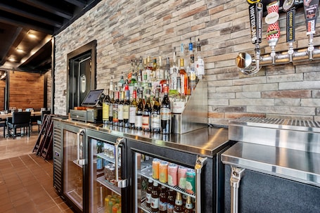 Se sirven cenas y cocina americana