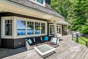 Terrace/patio - Exquisite 5 Bdrm 4 Bath Cottage with Boathouse and Professional Gym! SW Views! (Rosseau)