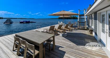 7 bdrm, 5 bath Luxury Cottage, Boathouse, Lake Muskoka, All day sun! Sunsets!