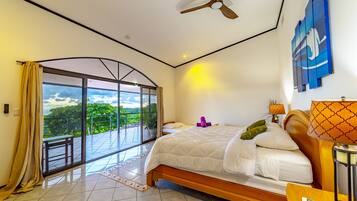 6 bedrooms, in-room safe, desk, free WiFi