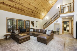 Smart TV, fireplace, DVD player, books