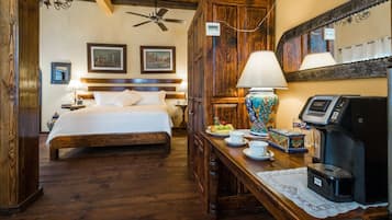 1 bedroom, desk, free WiFi, bed sheets