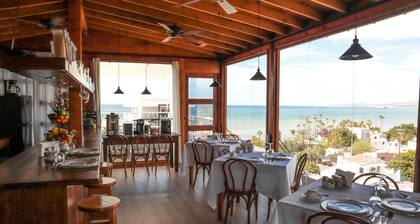 Suite Arlena, luxury ✔comfort✔close to the malecon✔Breakfast included✔