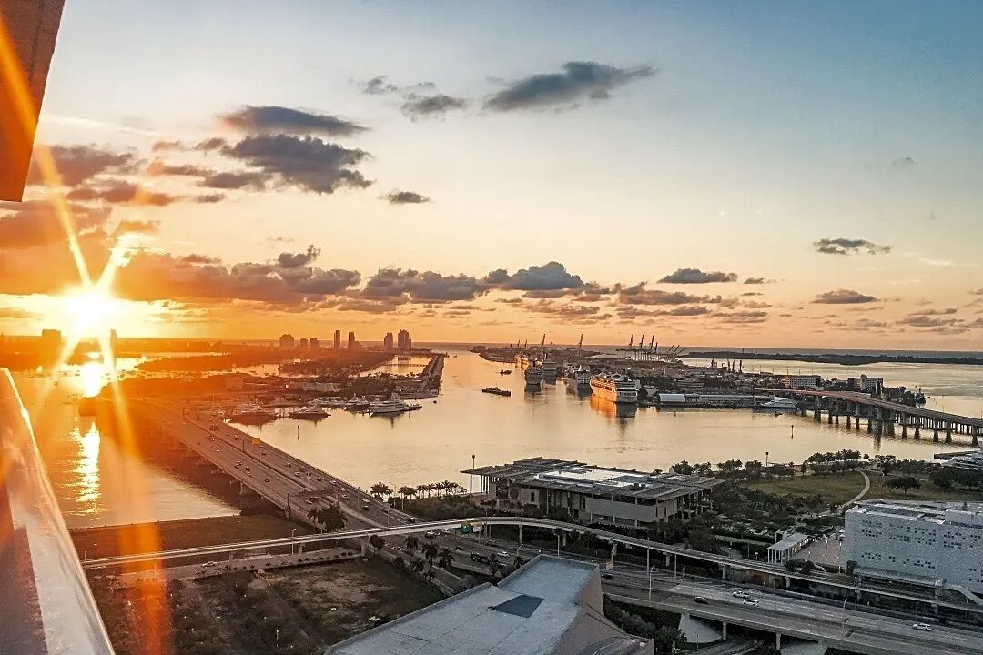 الإطلالة من المنشأة