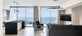 Ocean view mini penthouse on the 30th floor