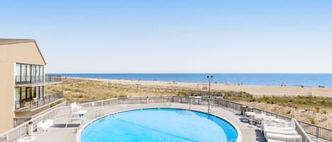 Innenpool, beheizter Pool