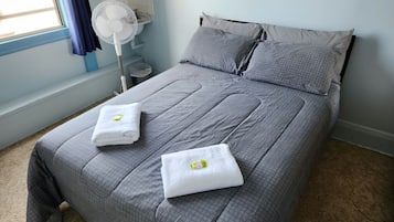 Basic Double Room, 1 Double Bed
