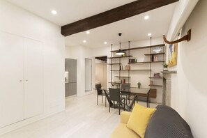Interior - San Lorenzo Apartment (Milano)