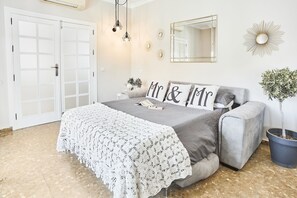 3 slaapkamers, een strijkplank/strijkijzer, gratis wifi