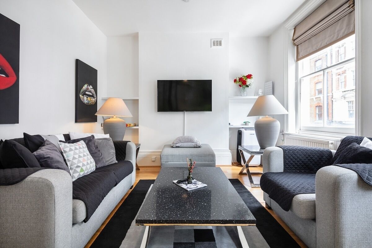 Ac + Patio Mini Castle By Oxford Circus 4br 2.5bth - Marylebone