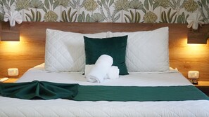 Desk, iron/ironing board, free WiFi, bed sheets - Kali Hotel - A Historical Gem in the Heart of Santa Ana - Single Room (Santa Ana)