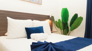 3 bedrooms, desk, iron/ironing board, free WiFi