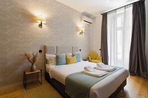 1 bedroom, in-room safe, desk, iron/ironing board