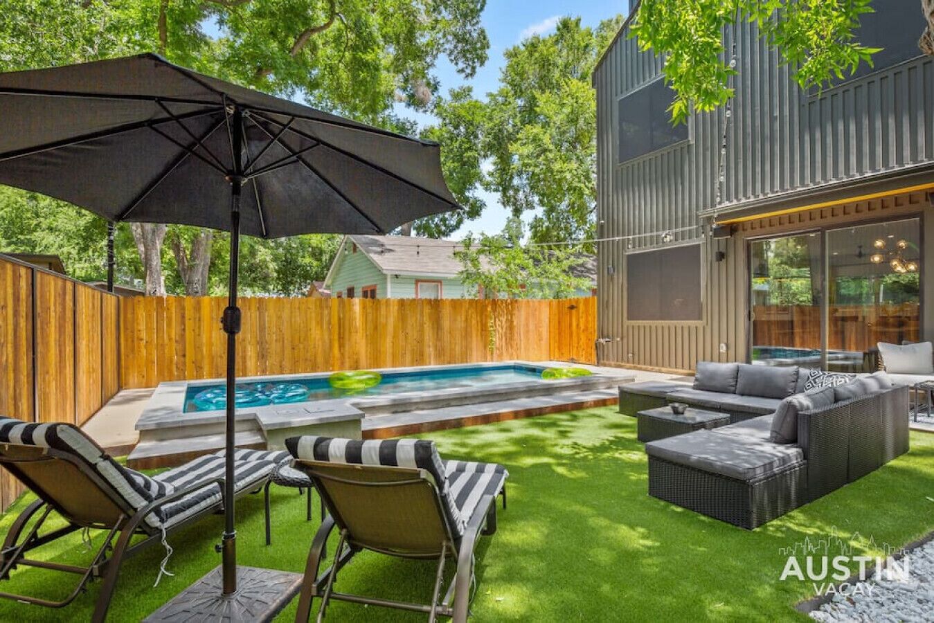 Modern Luxury Home - Minutes from Lady Bird Lake